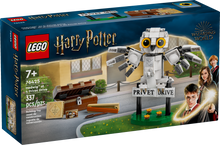 LEGO Harry Potter Hedwig™ at 4 Privet Drive (76425)